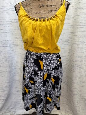 Vintage Diversity Black & Yellow Printed Circle Skirt 6/8